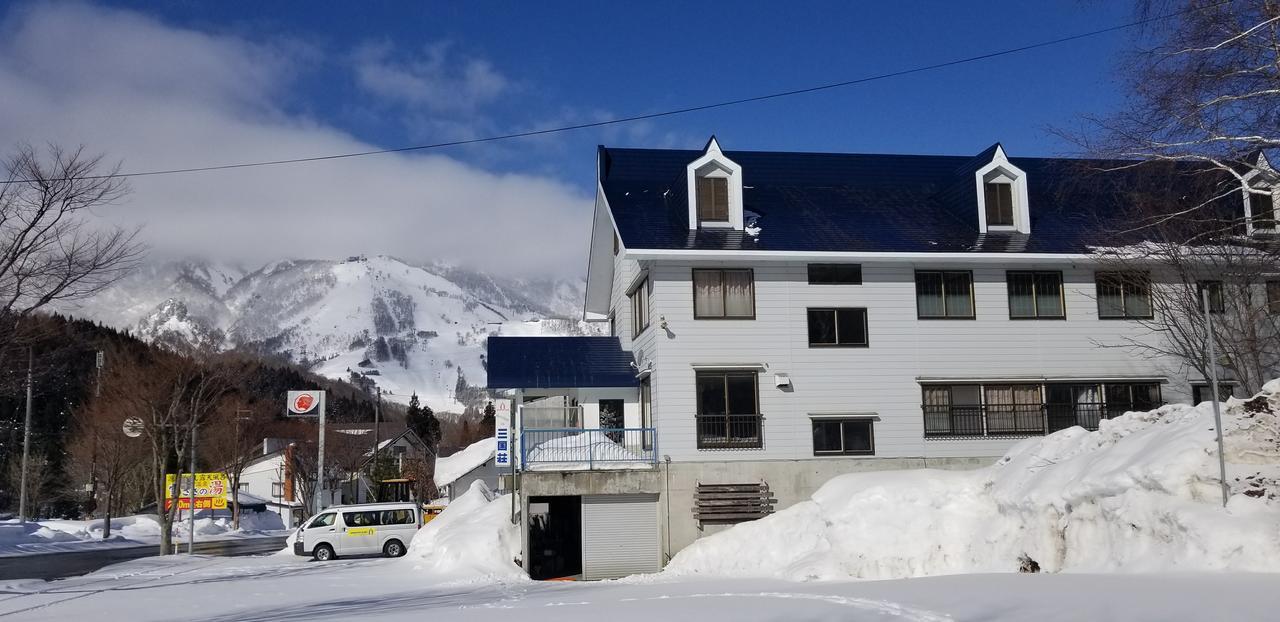 Naeba Mikuniso Hotel Kusatsu  Eksteriør billede